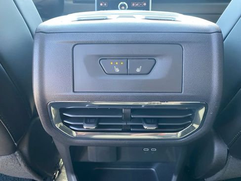 Used 2025 GMC Sierra EV Denali AWD/4WD image 15
