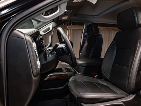 Used 2023 GMC Sierra 3500 SLT w/ SLT Premium Package image 23