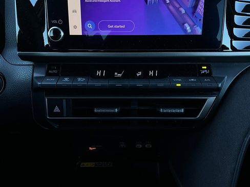 Used 2025 Toyota Camry LE image 26