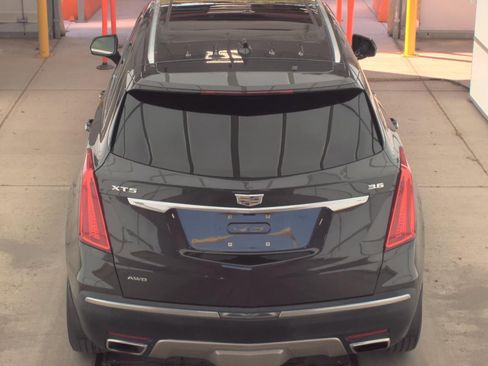 Used 2017 Cadillac XT5 Platinum AWD/4WD image 4