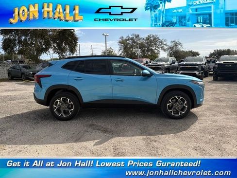 New 2026 Chevrolet Trax LT w/ Driver Confidence Package image 15