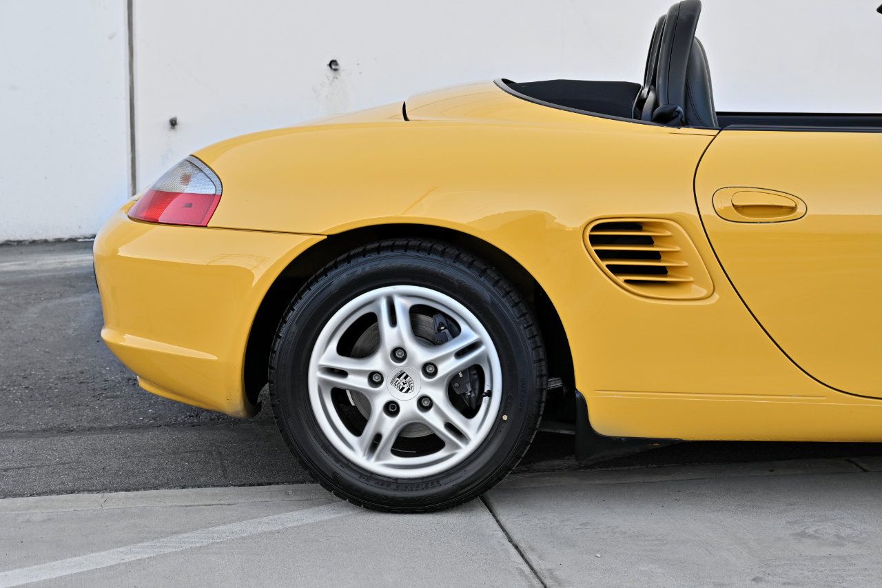Used 2003 Porsche Boxster RWD image 35