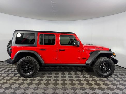 Used 2025 Jeep Wrangler Unlimited Sport AWD/4WD image 5