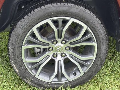 Used 2025 RAM 1500 Tungsten w/ Towing Technology Group AWD/4WD image 18