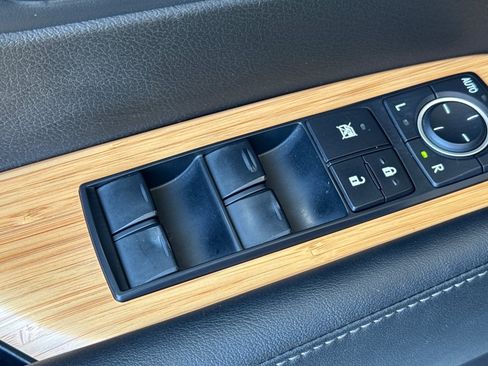 Used 2015 Lexus RX 450h AWD image 13