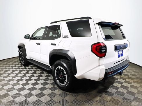 Certified 2025 Toyota 4Runner TRD Off-Road AWD/4WD image 5
