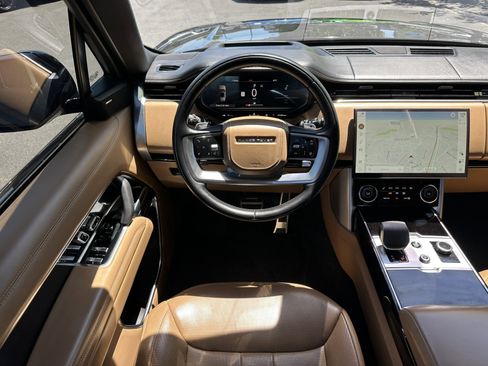 Used 2023 Land Rover Range Rover SE AWD/4WD image 16
