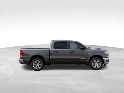 New 2026 RAM 1500 4x4 Crew Cab image 22