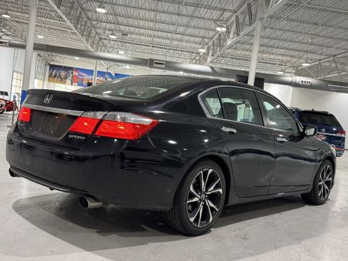 Used 2014 Honda Accord Sport image 16