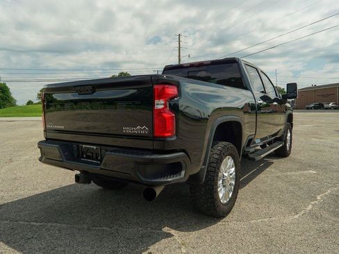 Used 2022 Chevrolet Silverado 3500 High Country w/ Z71 Off-Road Package AWD/4WD image 3