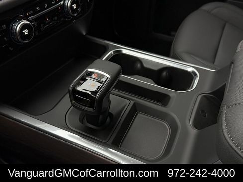 New 2026 GMC Sierra 1500 SLT AWD/4WD image 15