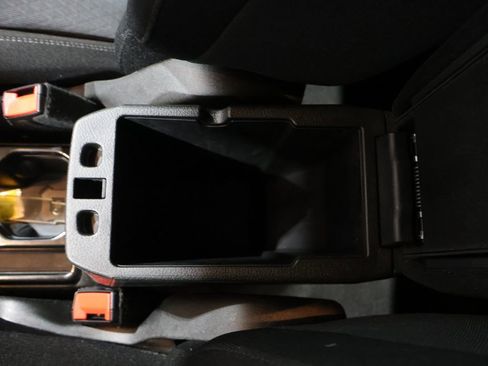 Used 2021 Jeep Renegade Latitude AWD/4WD image 35