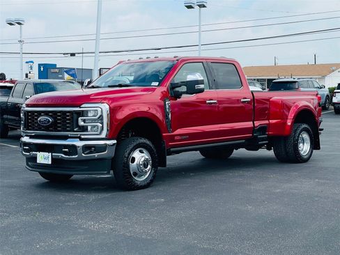 Used 2024 Ford F350 Lariat w/ Lariat Ultimate Package AWD/4WD image 7