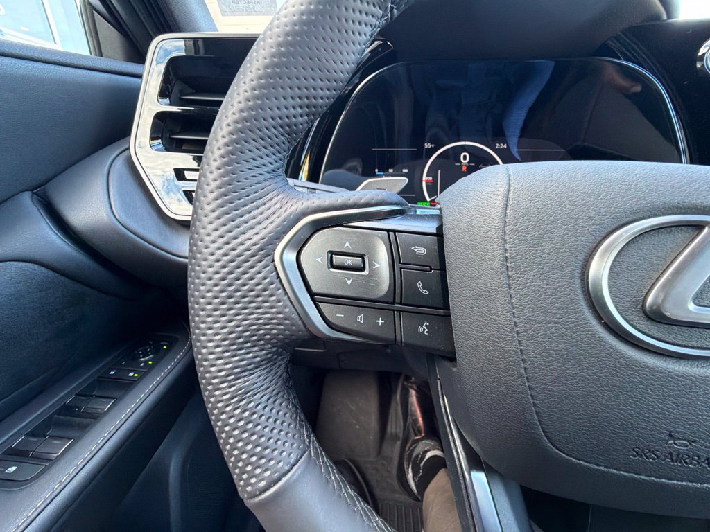 Certified 2026 Lexus TX 500h AWD w/ Technology Package image 29