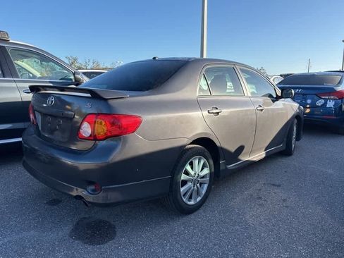 Used 2010 Toyota Corolla S image 3