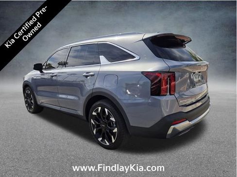 Certified 2024 Kia Sorento EX w/ Panoramic Sunroof Package FWD image 9