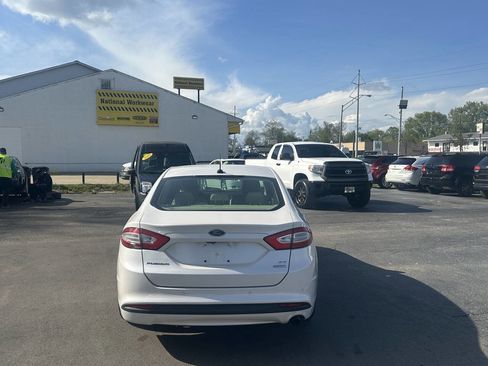 Used 2015 Ford Fusion SE w/ Equipment Group 202A image 5