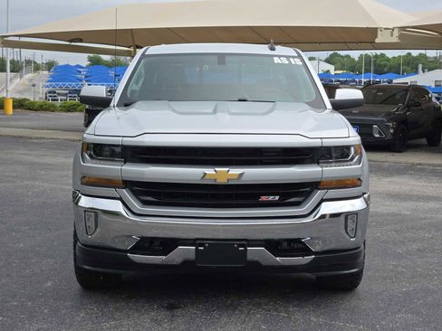 Used 2018 Chevrolet Silverado 1500 LT w/ Texas Edition image 2