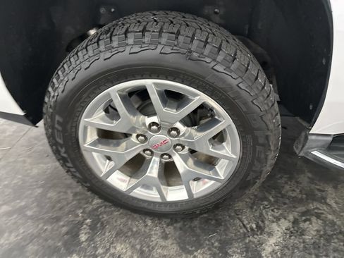 Used 2016 GMC Yukon SLT w/ Open Road Package AWD/4WD image 5