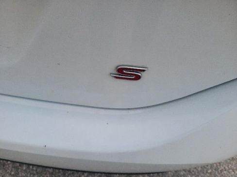Used 2016 Toyota Corolla S FWD image 3