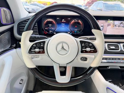 Used 2023 Mercedes-Benz Maybach GLS 600 4MATIC image 24