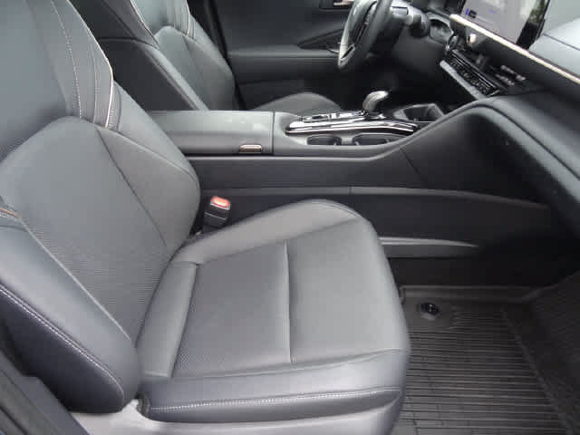 Used 2026 Toyota Crown AWD/4WD image 10