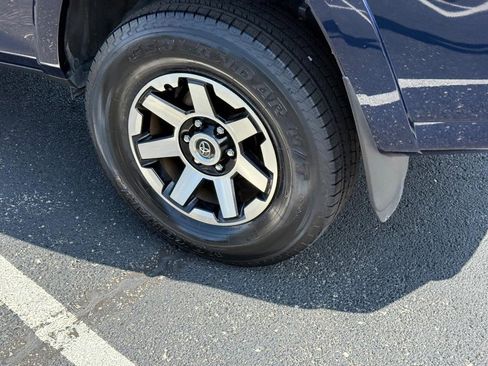 Certified 2023 Toyota 4Runner TRD Off-Road Premium image 9