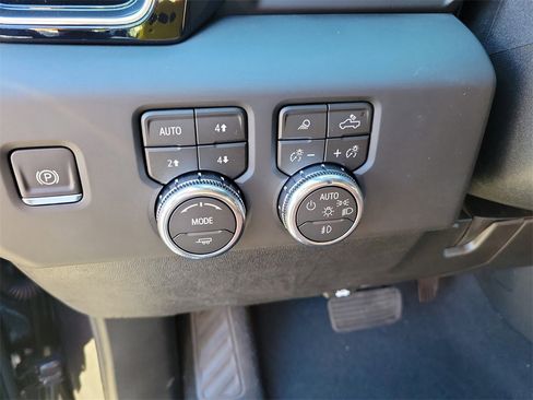 New 2026 GMC Sierra 2500 Denali Ultimate w/ Max Trailering Package image 25