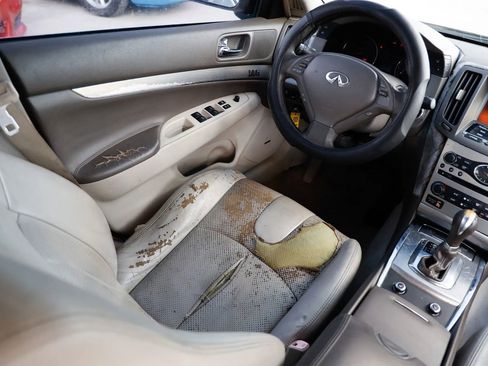 Used 2012 INFINITI G37 Journey w/ Premium Pkg image 21