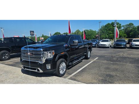 Used 2022 GMC Sierra 3500 Denali w/ Denali Ultimate Package image 2