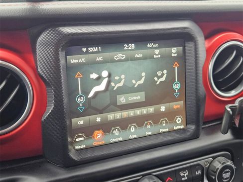 Used 2020 Jeep Gladiator Rubicon image 22