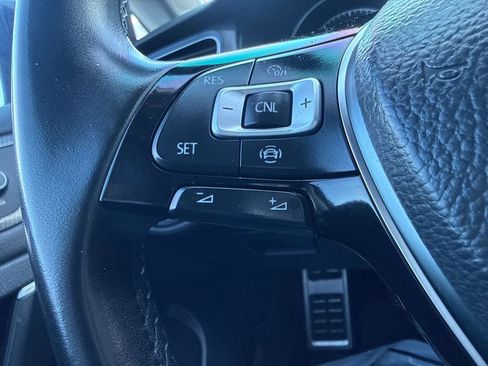 Used 2019 Volkswagen Golf Alltrack S image 21