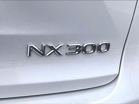 Used 2020 Lexus NX 300 FWD w/ Comfort Package image 8
