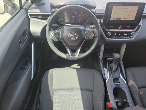 Used 2024 Toyota Corolla Cross AWD Hybrid image 16