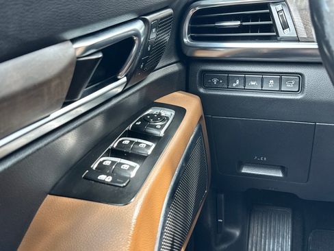 Used 2022 Kia Telluride SX w/ SX Prestige Package AWD/4WD image 11