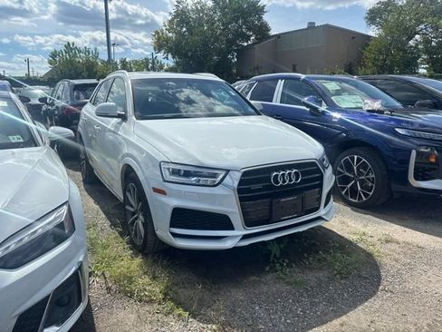Used 2018 Audi Q3 2.0T Premium Plus w/ Premium Plus Package AWD/4WD image 11