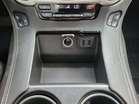 Used 2019 GMC Yukon XL SLT w/ Open Road Package image 38