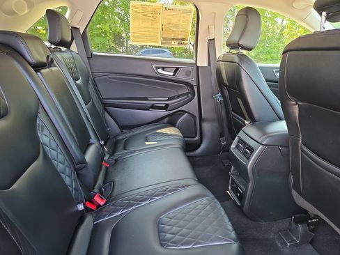 Used 2024 Ford Edge Titanium AWD/4WD image 34