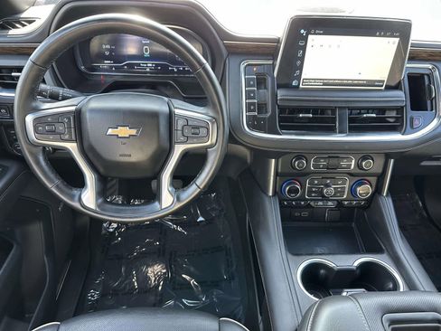 Certified 2024 Chevrolet Suburban Premier image 8