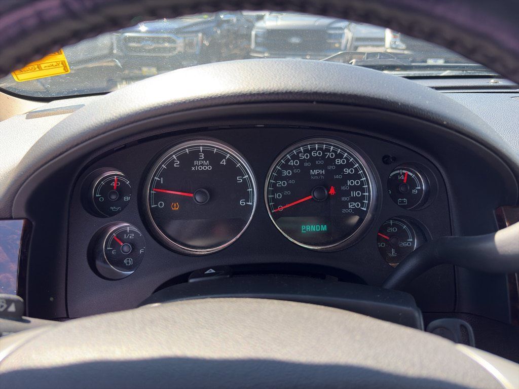 Used 2012 GMC Yukon XL Denali AWD/4WD image 11