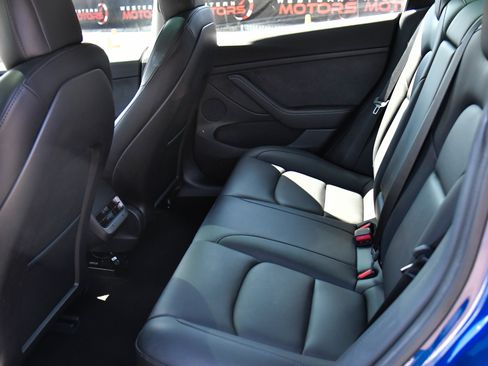 Used 2022 Tesla Model 3 Standard Range RWD image 33