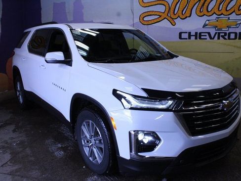 Used 2023 Chevrolet Traverse LT image 4