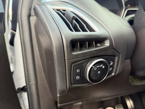 Used 2016 Ford Focus ST image 21