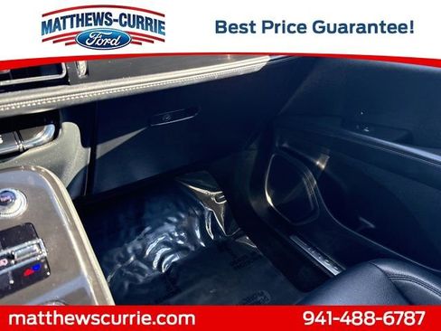Used 2022 Lincoln Nautilus FWD image 23