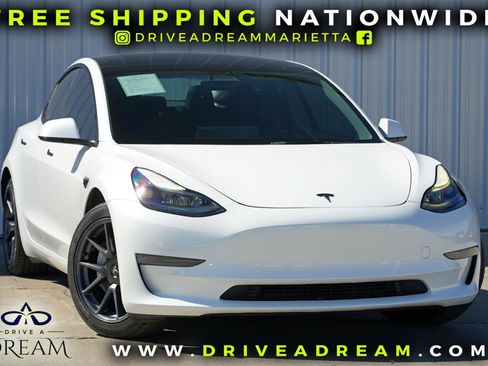 Used 2023 Tesla Model 3 Standard Range image 2