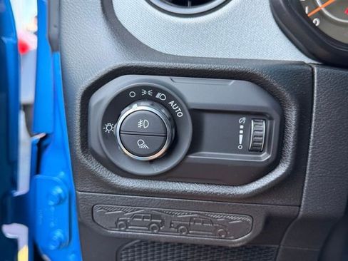 New 2026 Jeep Gladiator Sport image 24