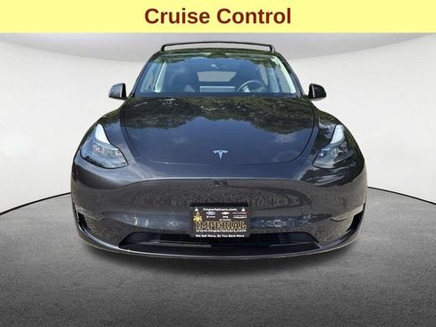 Used 2025 Tesla Model Y Long Range AWD/4WD image 4
