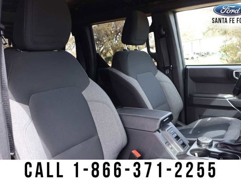 Used 2025 Ford Bronco Big Bend image 24