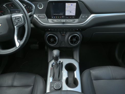 Used 2022 Chevrolet Blazer LT w/ Sound & Technology Package AWD/4WD image 9