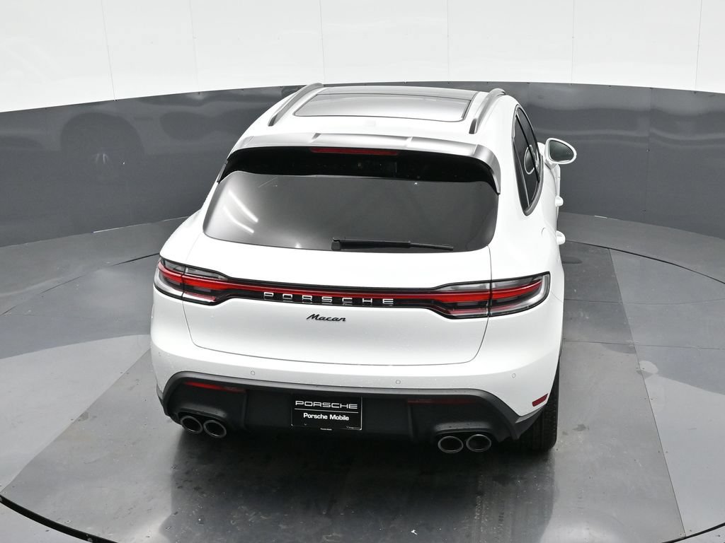 Certified 2026 Porsche Macan AWD/4WD image 29